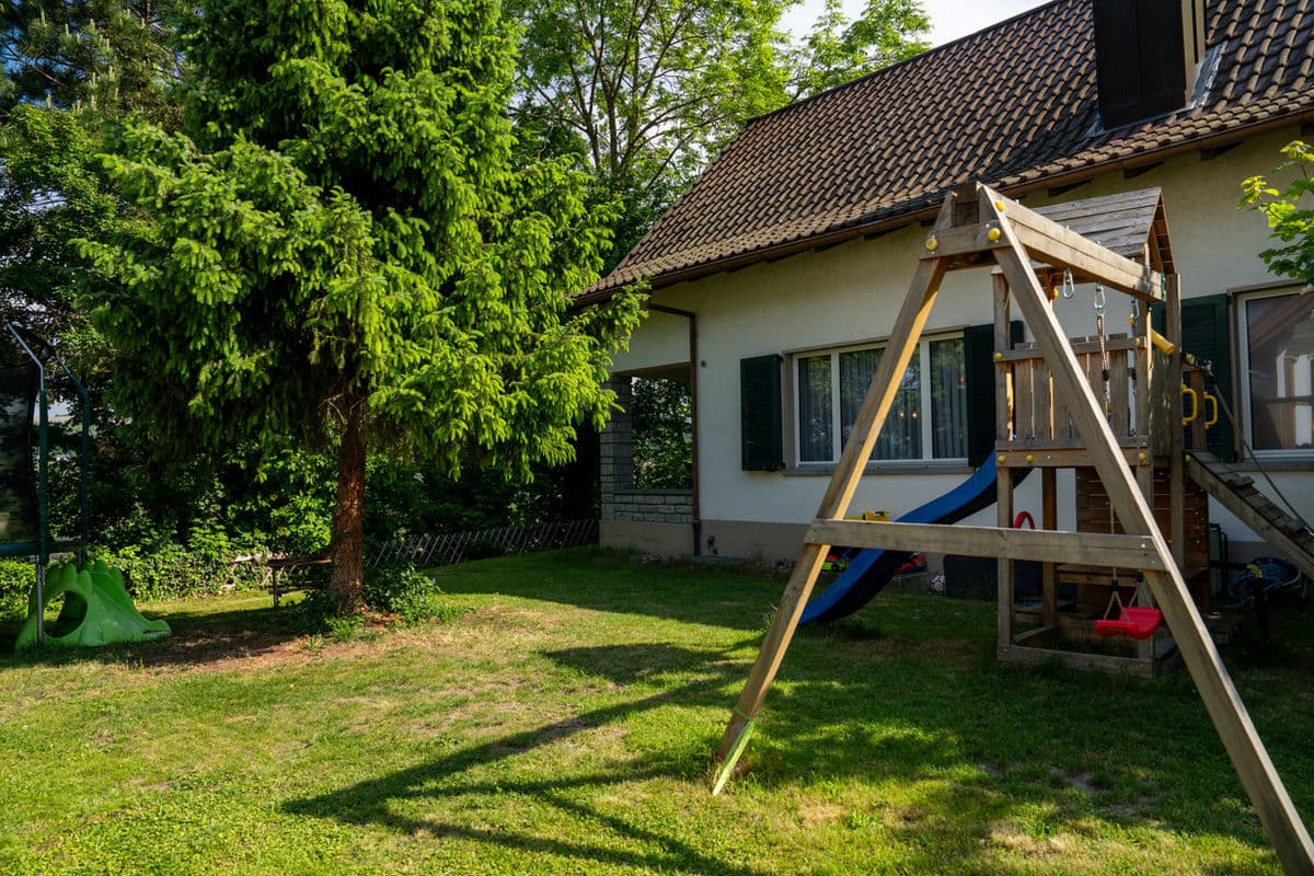 Freistehendes 4.5-Zimmer-Einfamilienhaus mit Garten & Waldanteil - 12