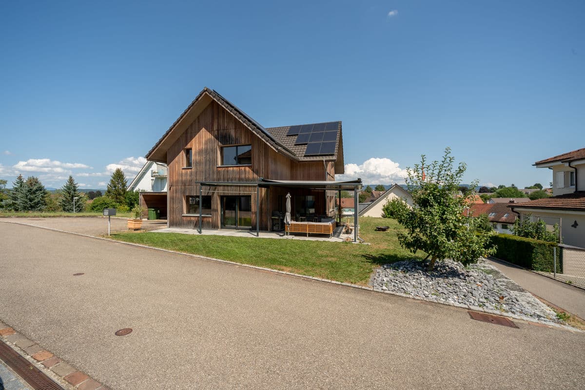 Modernes Minergie-Einfamilienhaus - Bild 1