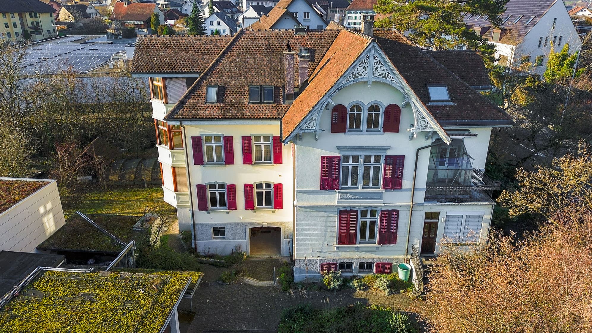Historisches Mehrfamilienhaus - Bild 1