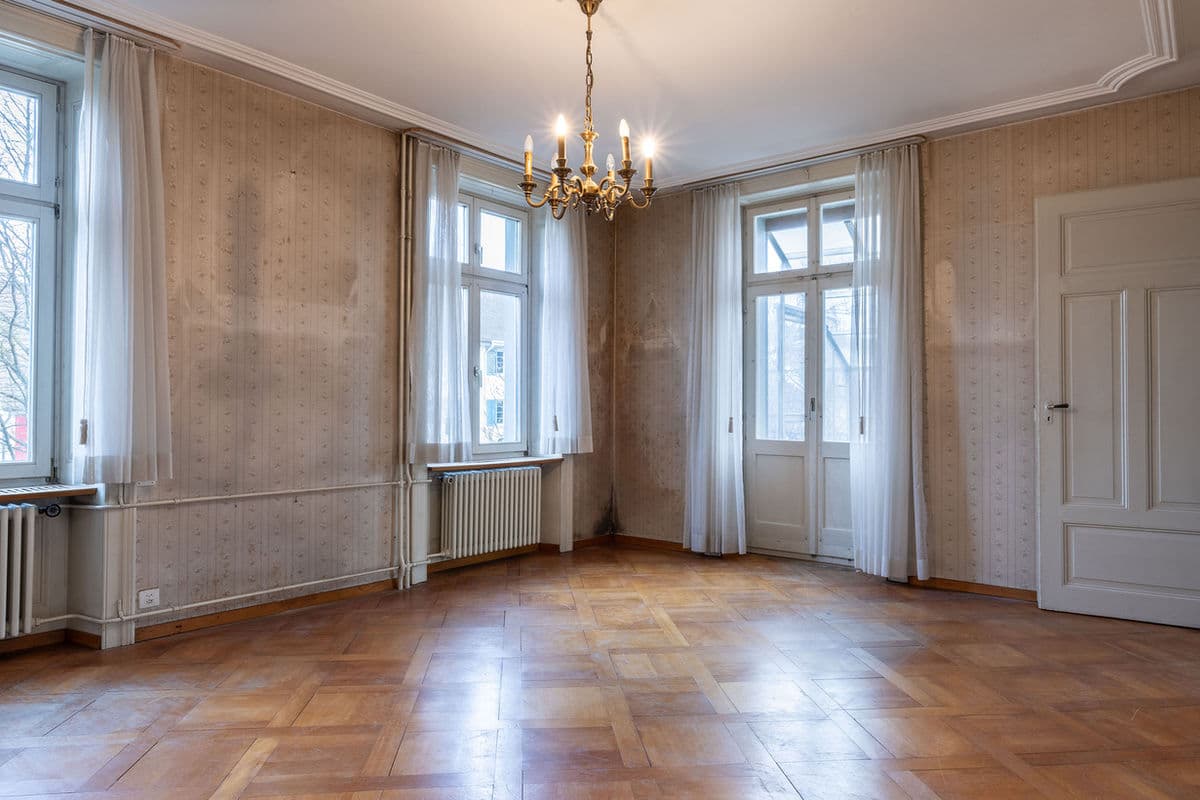 Historisches Mehrfamilienhaus - 12