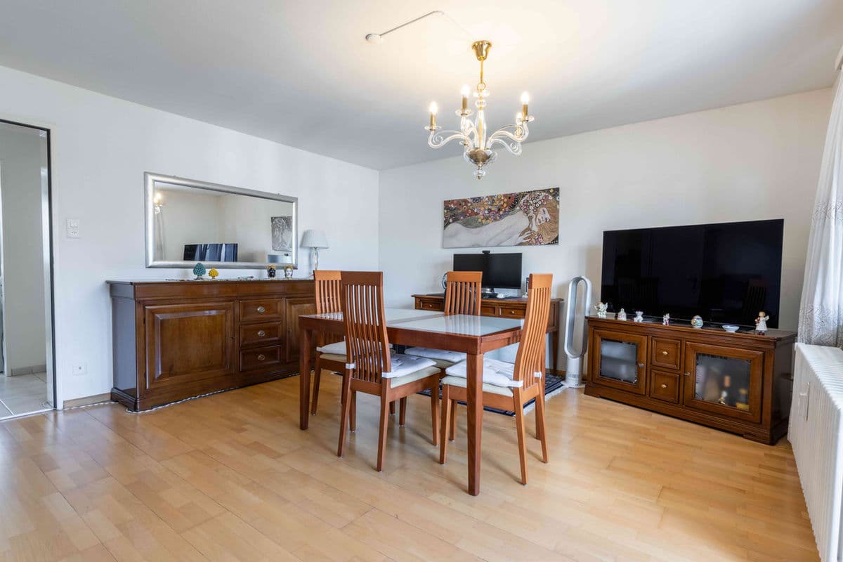 Charmante 3.5-Zimmer-Wohnung in zentraler Lage - Bild 1