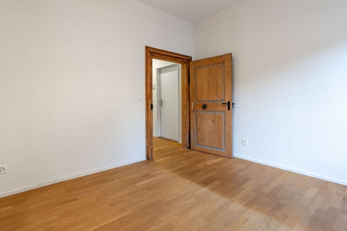 Charmante 3.5-Zimmer-Wohnung in historischem Gebäude - 7