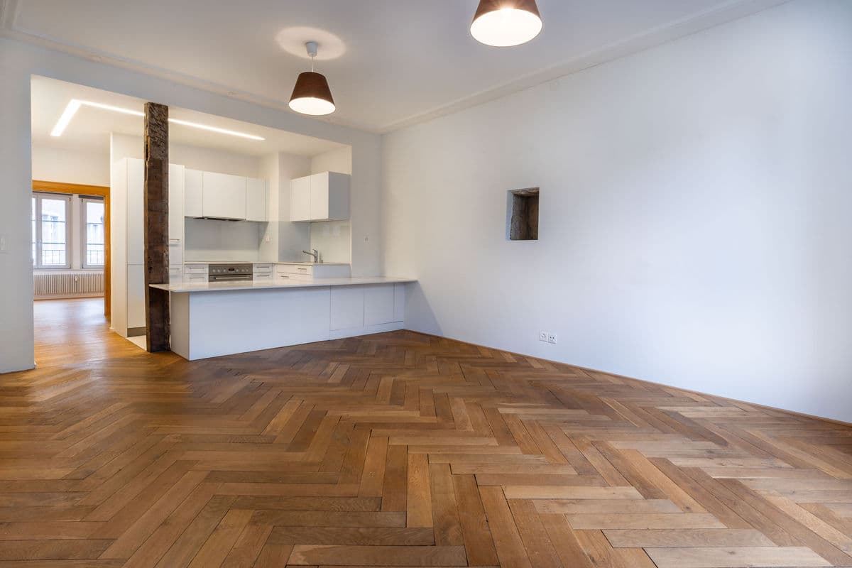 Charmante 3.5-Zimmer-Wohnung in historischem Gebäude - 2